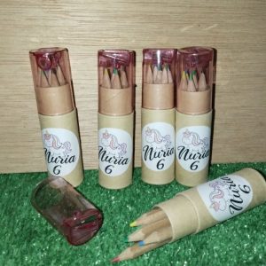 Tubo lápices de coloresc con afilador
